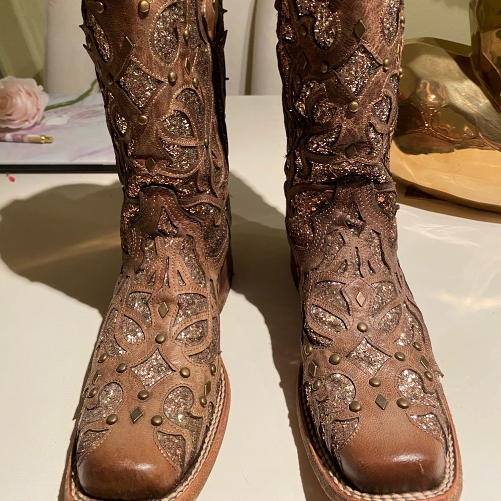 Cowgirl boots 6.5